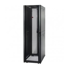 APC NETSHELTER SX 42U SERVER